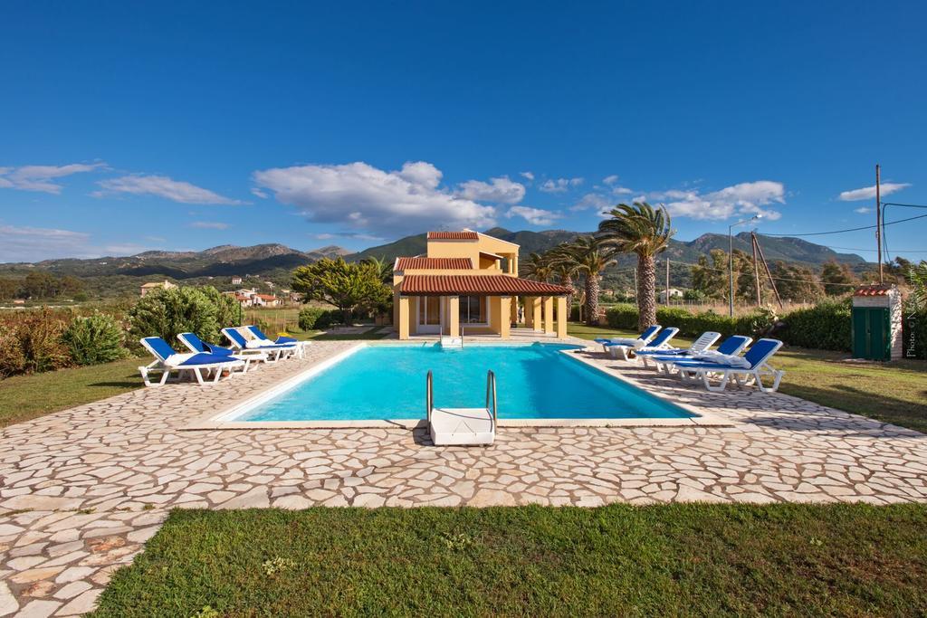 Residence Vista Del Mare Acharavi  Bagian luar foto