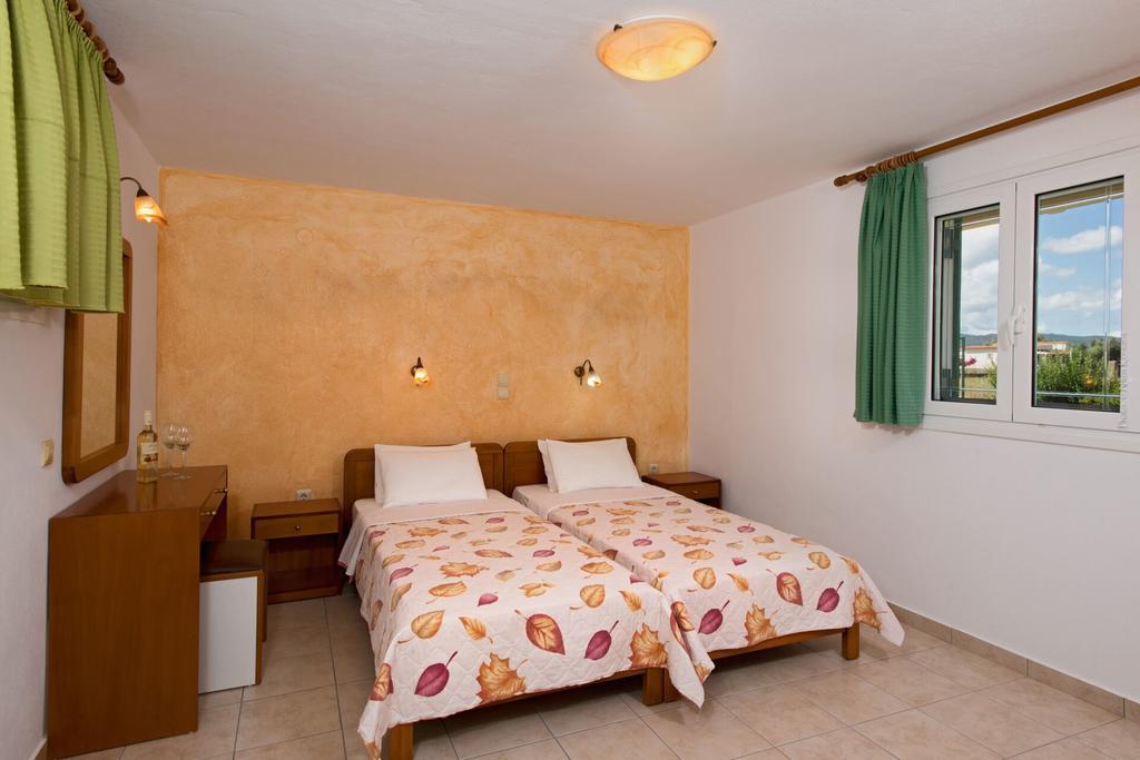 Residence Vista Del Mare Acharavi  Bagian luar foto